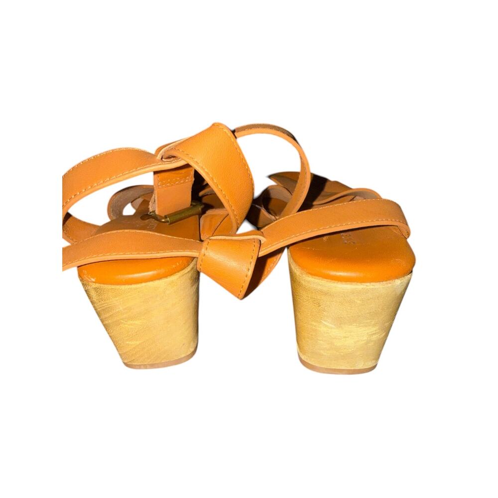 Everlane The Clog Sandal – Cognac Leather / Wood Platform - Picture 7 of 7